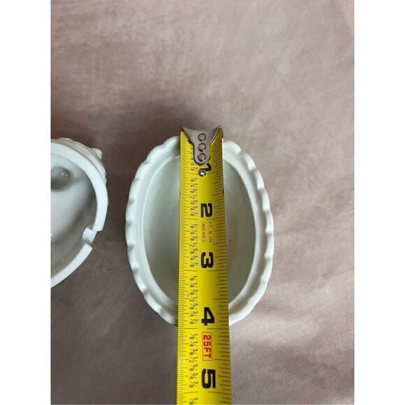 Vintage White Ceramic Duck Hen on Nest - Picture 7 of 8